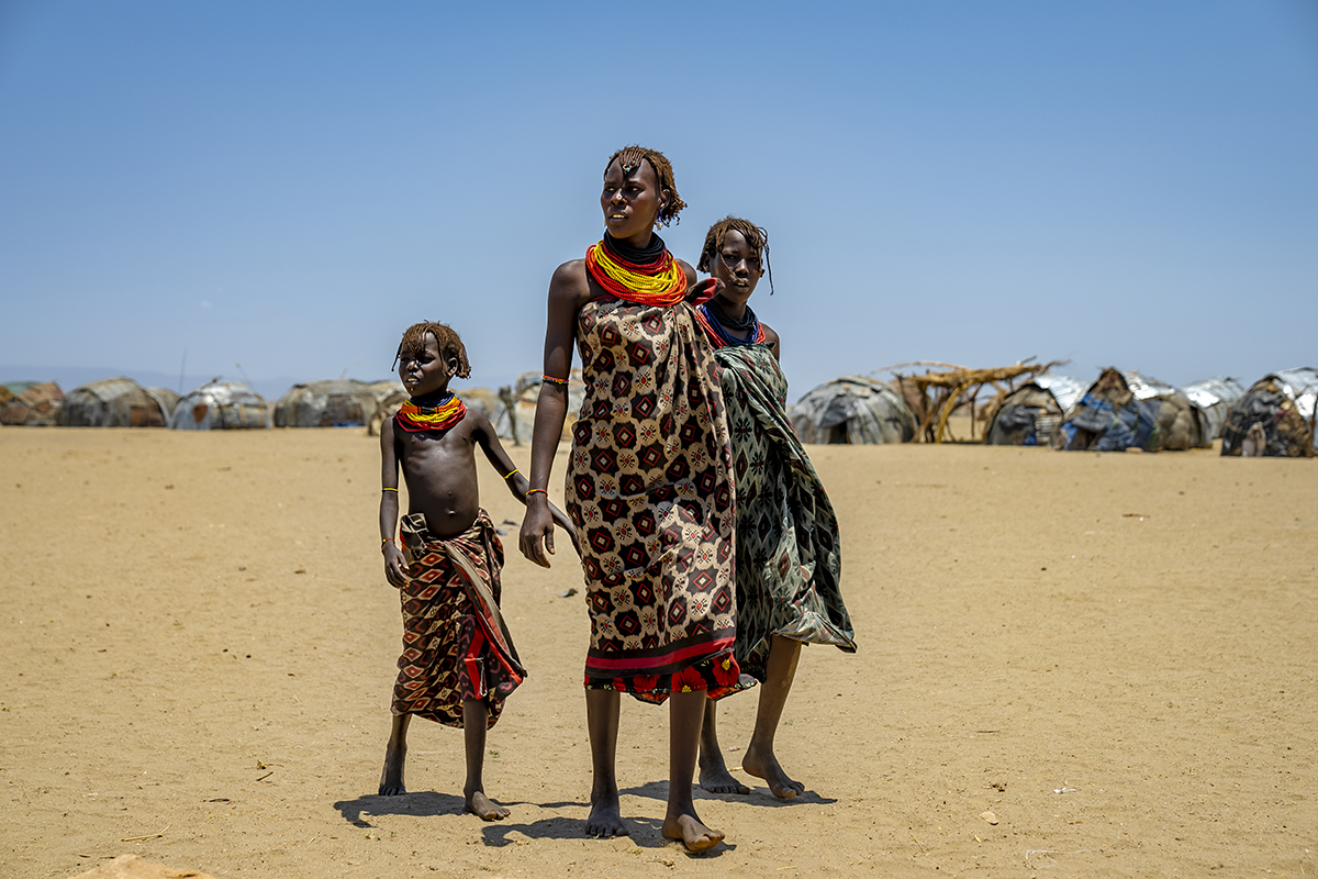 Mohamed Ba, Edoardo OccaUbuntu, One Health, One World