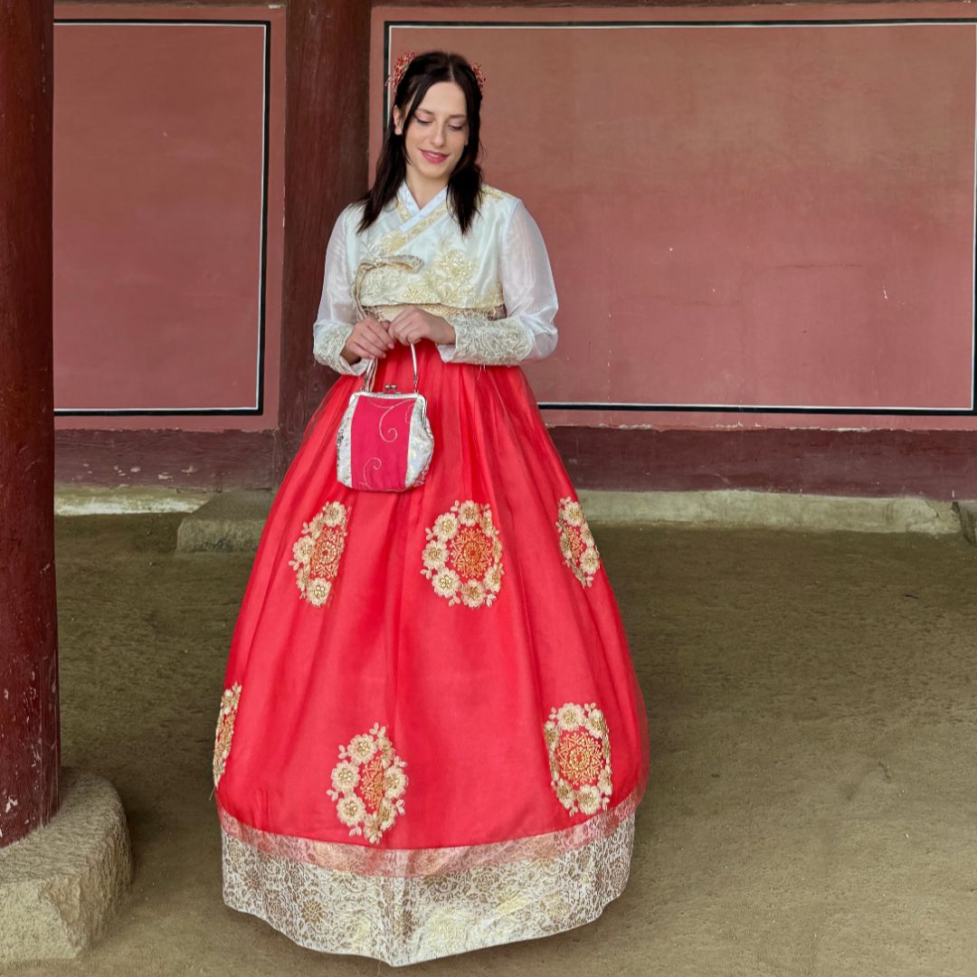 Anna 'We are korean community'