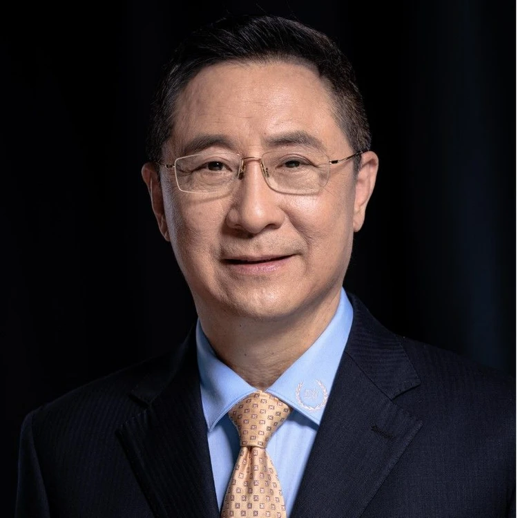 Zhiyi He