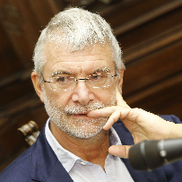 Stefano Vicari