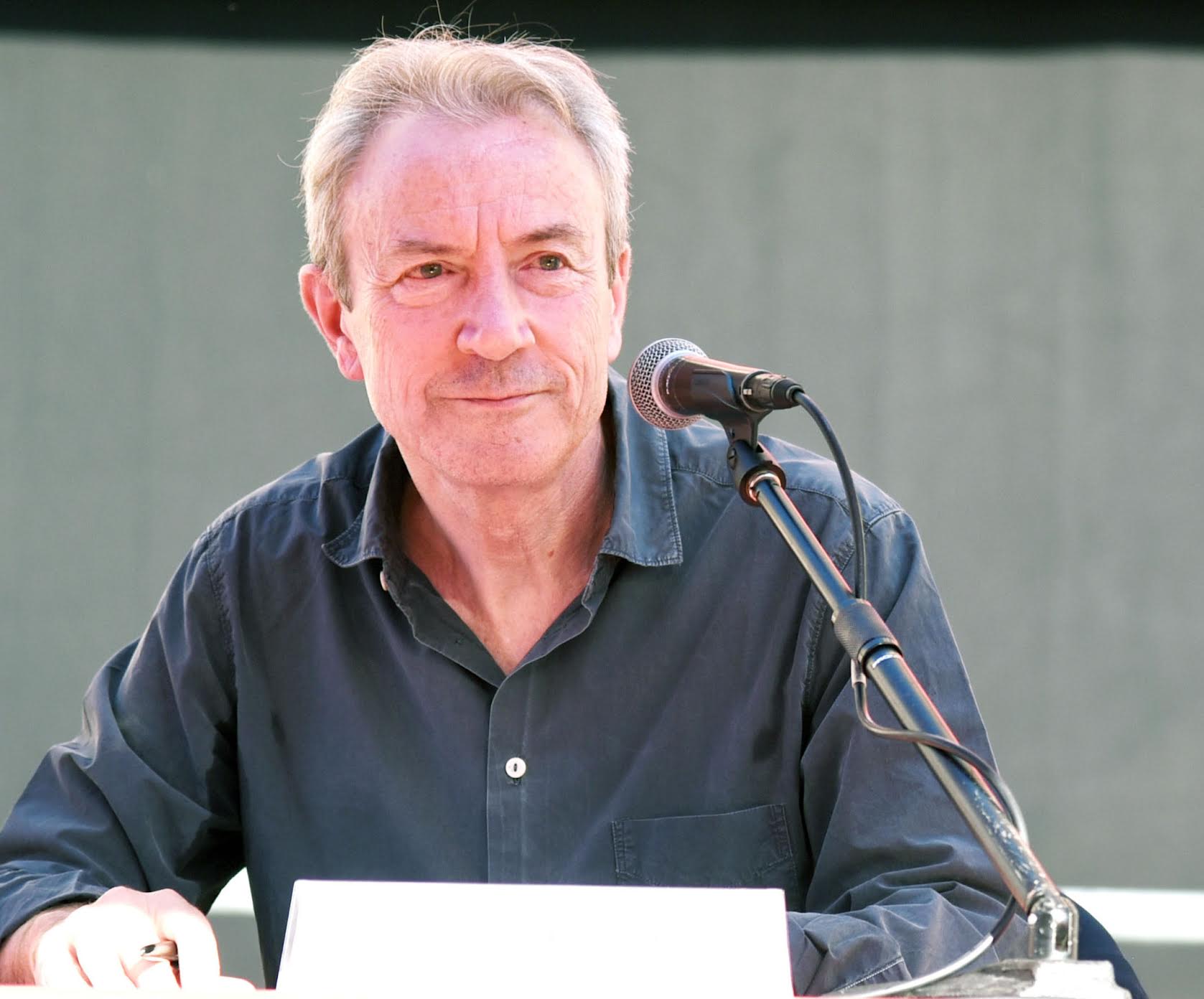 Massimo De Carolis