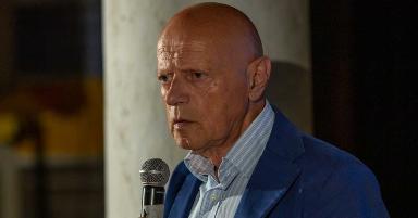 R-esistere per esistere